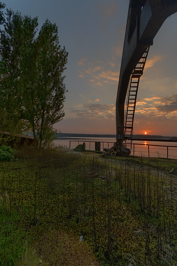 /media3/files/chernobyl/dockside_crane01/photo/03.jpg