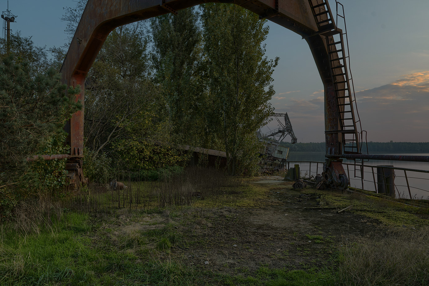 /media3/files/chernobyl/dockside_crane01/photo/08.jpg