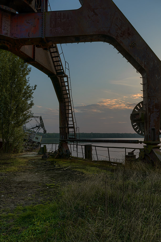 /media3/files/chernobyl/dockside_crane01/photo/10.jpg
