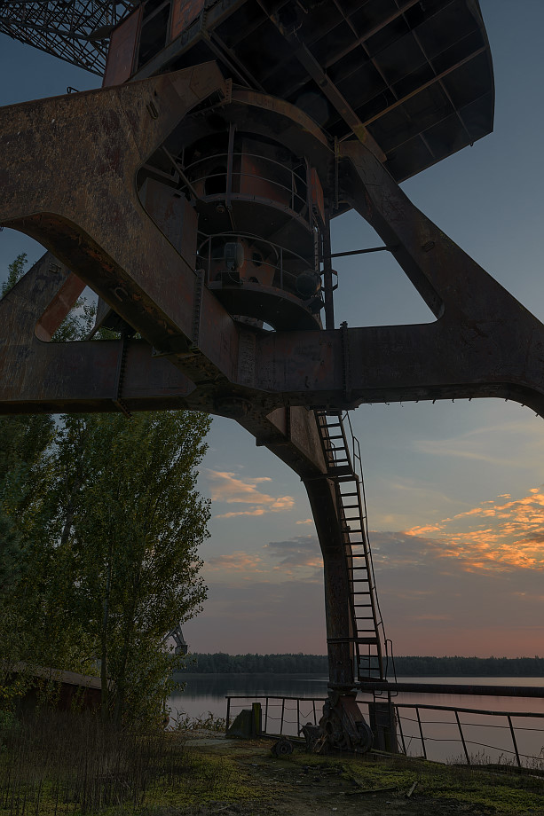/media3/files/chernobyl/dockside_crane01/photo/24.jpg