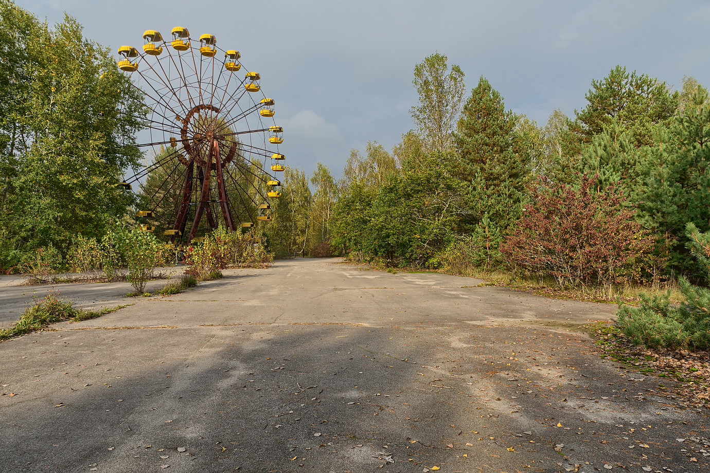 /media3/files/chernobyl/ferris_wheel01/photo/14.jpg