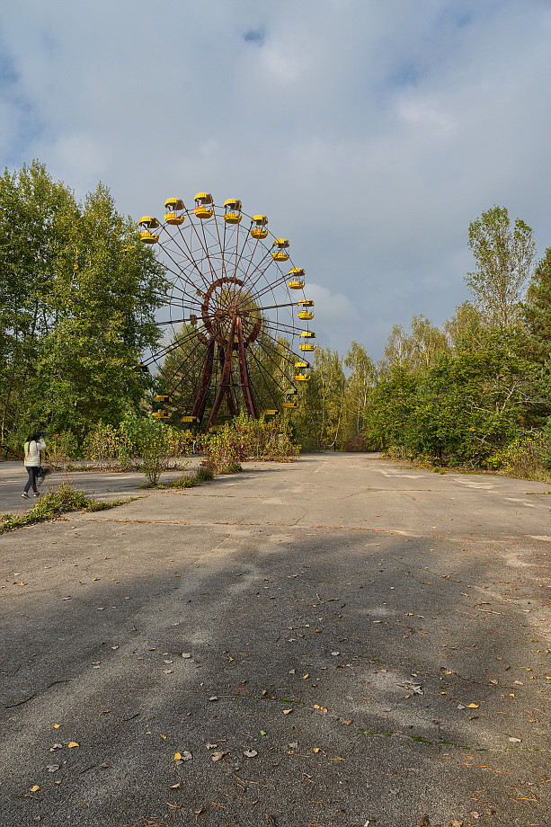 /media3/files/chernobyl/ferris_wheel01/photo/15.jpg