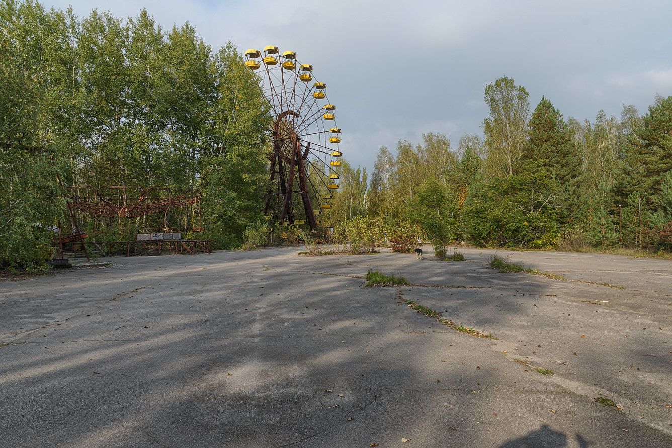 /media3/files/chernobyl/ferris_wheel02/photo/01.jpg