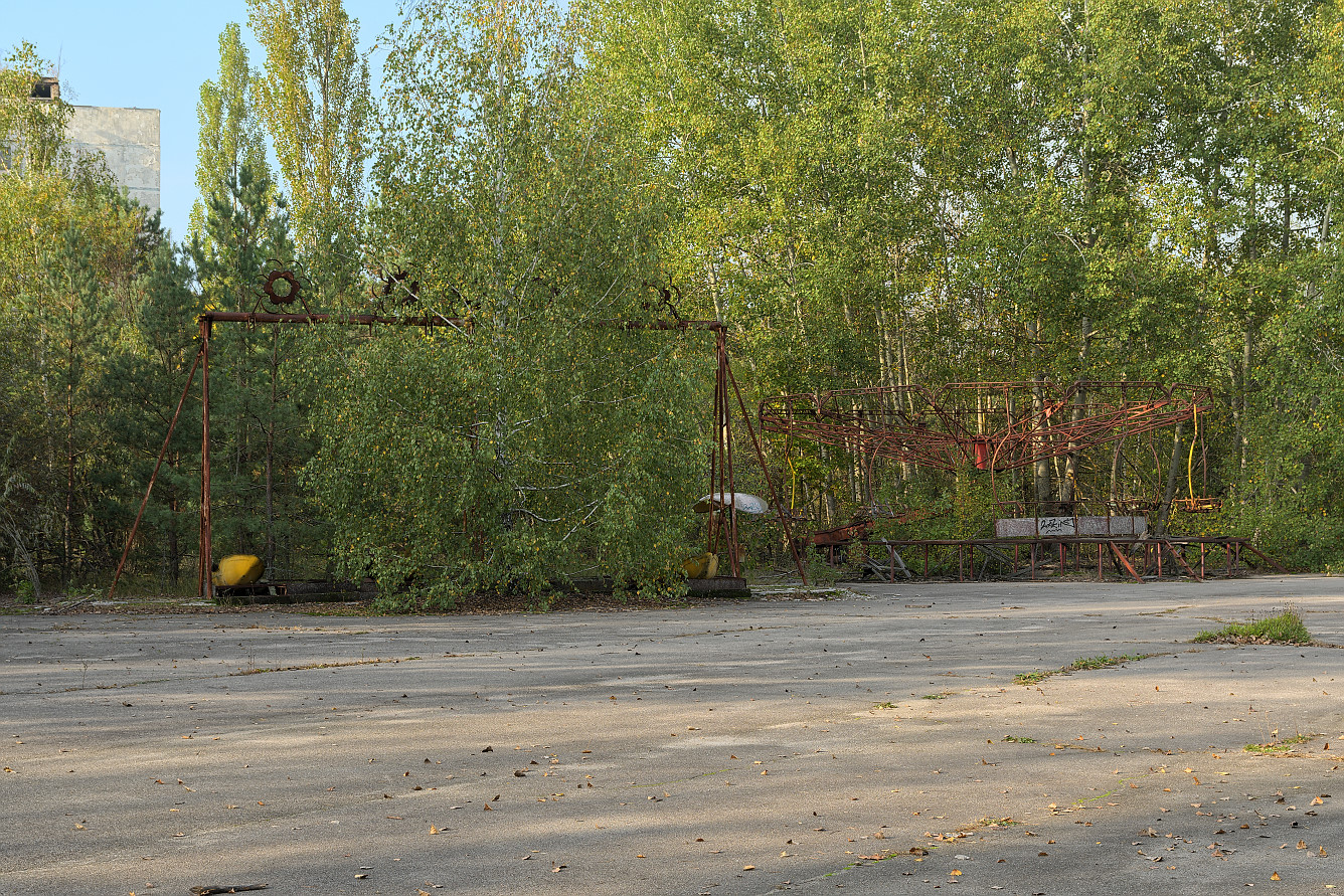 /media3/files/chernobyl/ferris_wheel02/photo/11.jpg