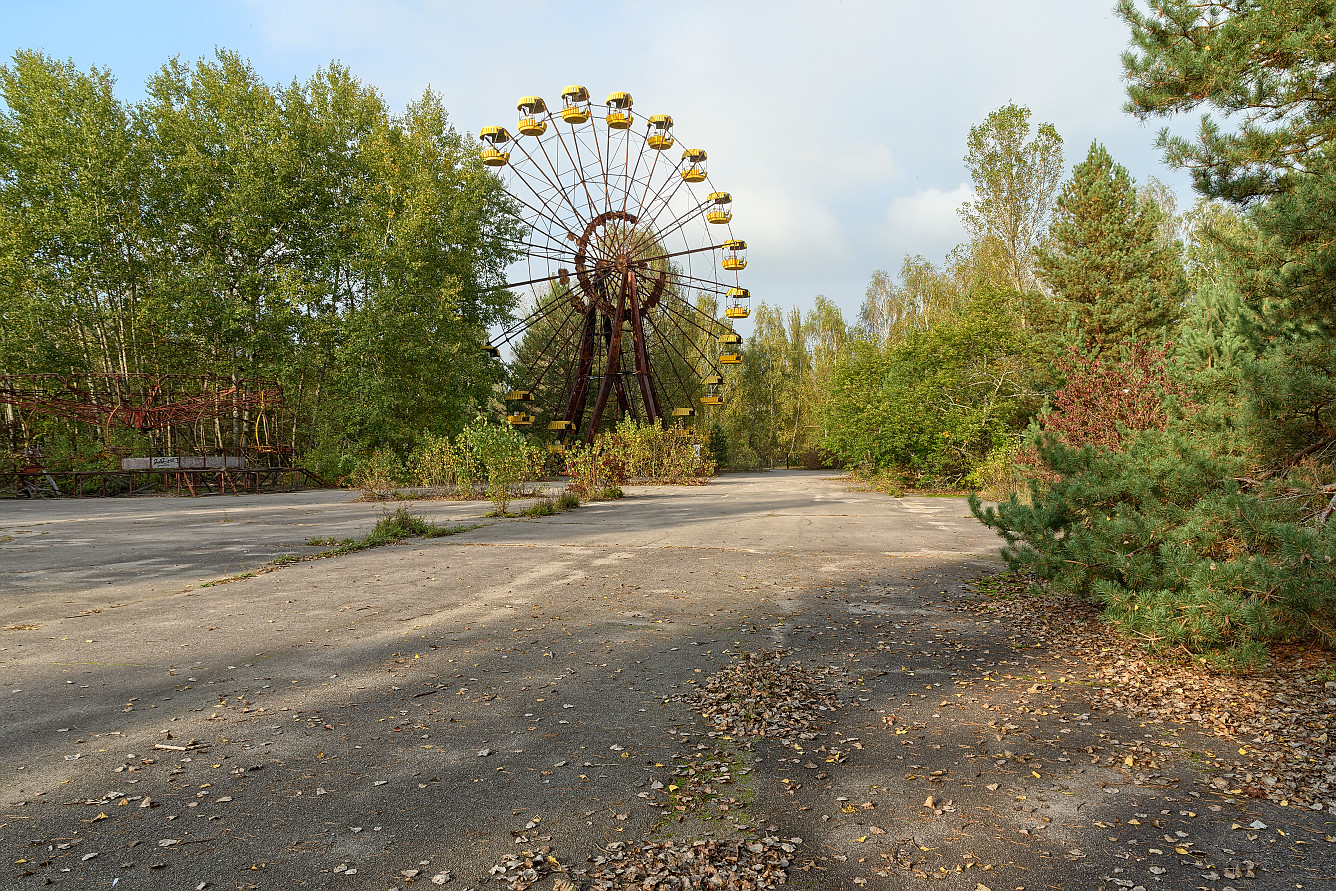 /media3/files/chernobyl/ferris_wheel02/photo/17.jpg